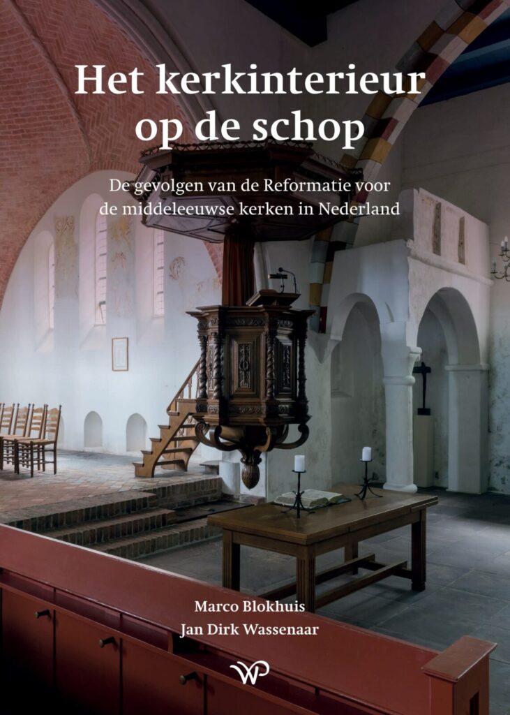 Omslag boek Het kerkinterieur op de schop