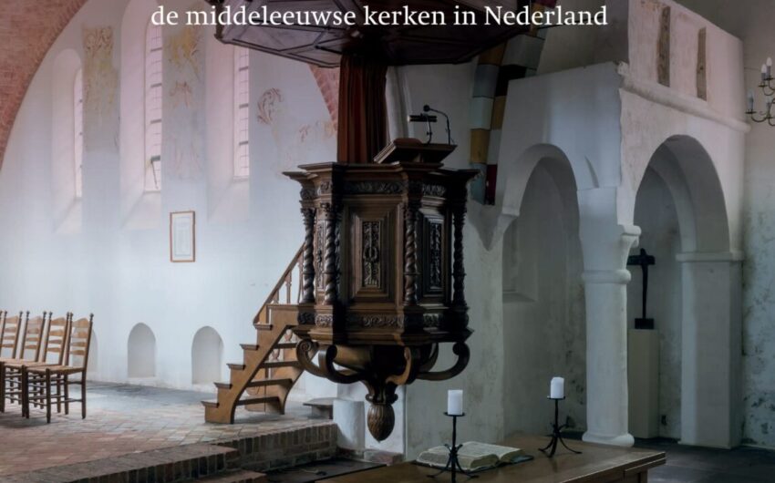 Omslag boek Het kerkinterieur op de schop